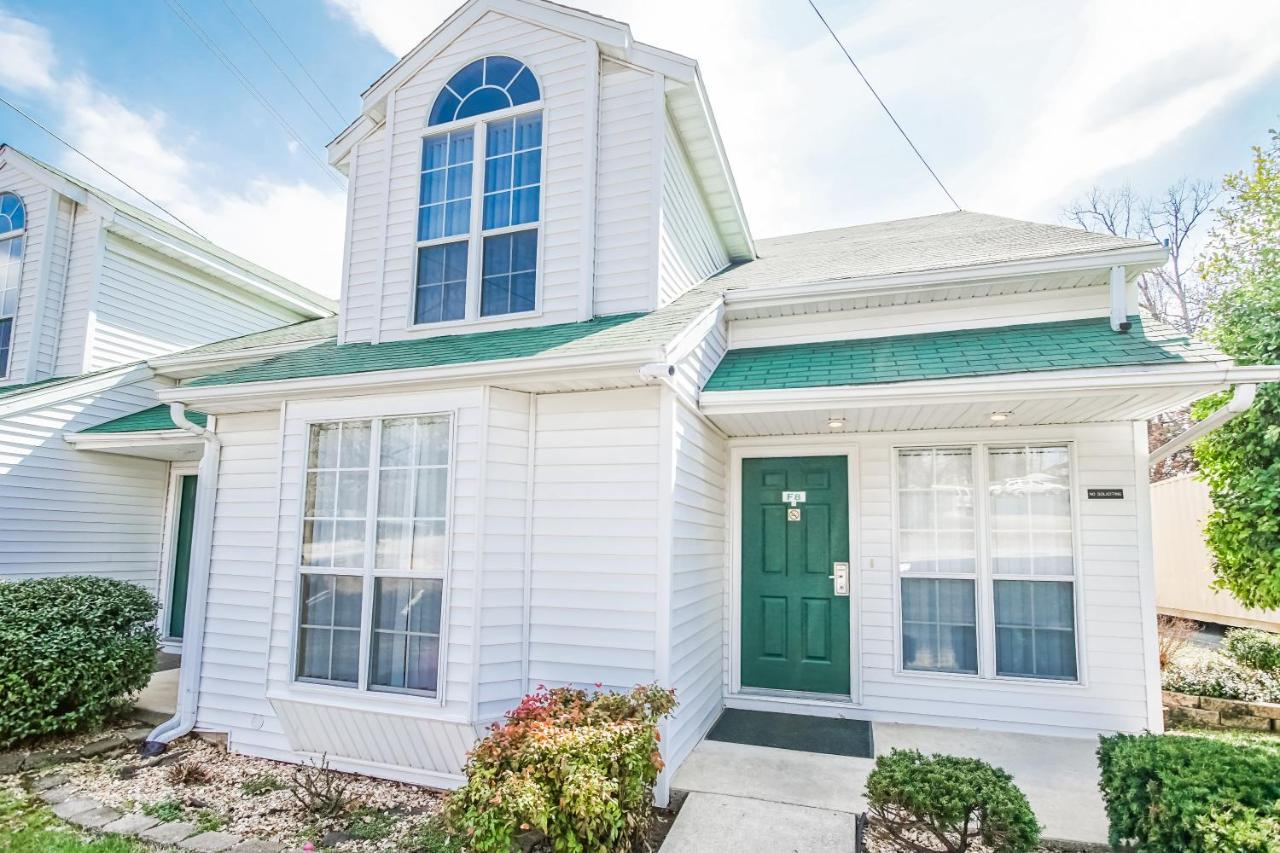 The Townhouses Branson Exterior photo